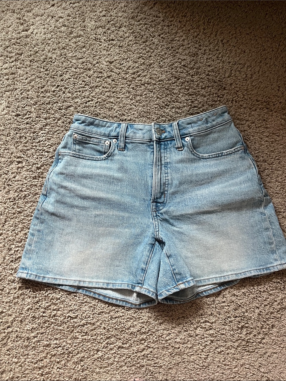 Madewell Curvy Perfect Mid Length Shorts
